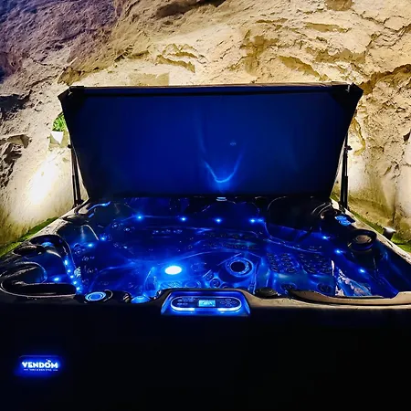 - Petite Maison Proche Du Futuroscope * Beaumont (Vienne)