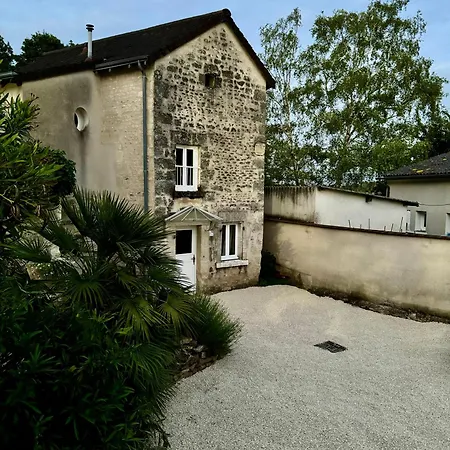 - Petite Maison Proche Du Futuroscope Beaumont (Vienne)