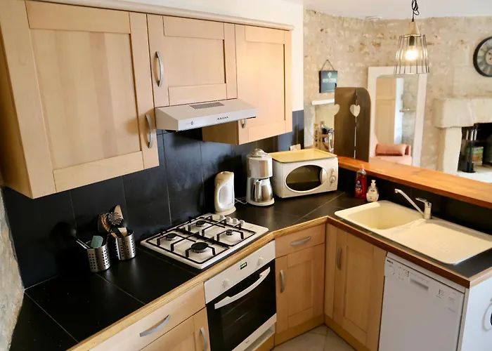 - Petite Maison Proche Du Futuroscope Beaumont (Vienne)